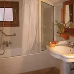Santa Maria Hotell 3*