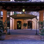 Santa Maria 3*
