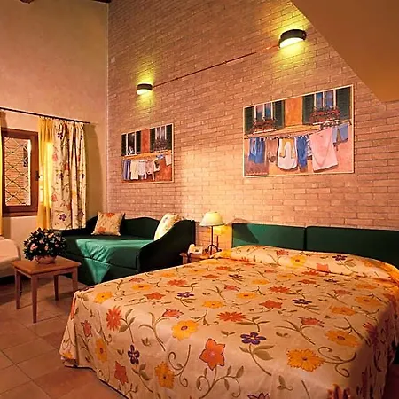 Santa Maria Hotel 3*