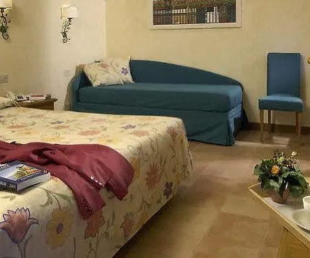 Santa Maria 3* Rome