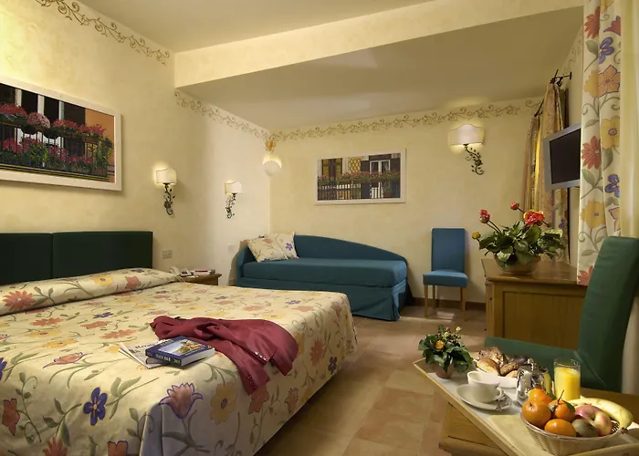 Santa Maria Hotel 3*