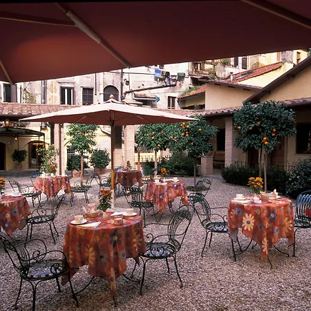 Hotel Santa Maria 3*